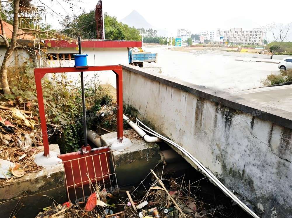 平山城市排水渠道闸门