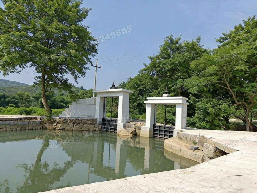 巴塘县黑色渠道控制闸