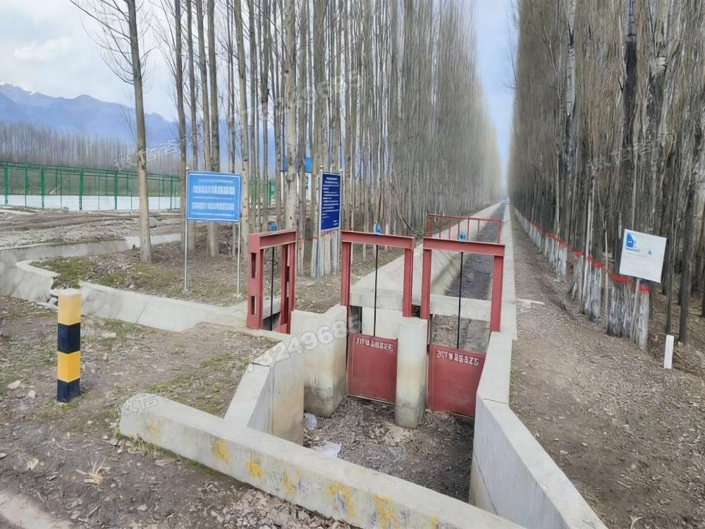 鹤山多组铸铁闸门