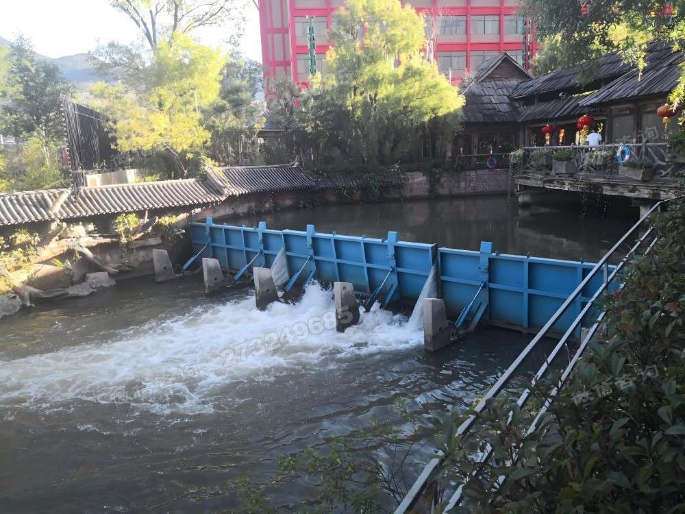 巴塘县蓝色景区液压钢坝